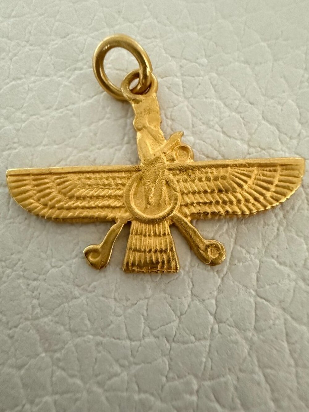 VINTAGE 18K YELLOW GOLD FARAVAHAR PENDANT 3G